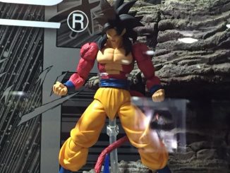 SH Figuarts Super Saiyan 4 Goku at La Mole Comic Con